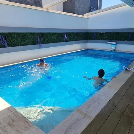 Apartment Ultra Lux Rezidans Isitmali Ozel Havuzlu *